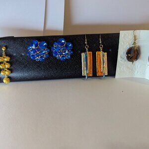 Vintage of Earrings Pierced Post Gold Dangle Baroque Ball* Buttons Crystal Blue*